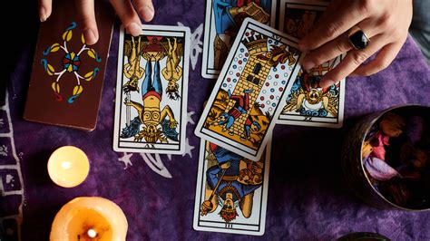 Advanced Tarot Card Reading: 12 Powerful Tarot Card Spreads.